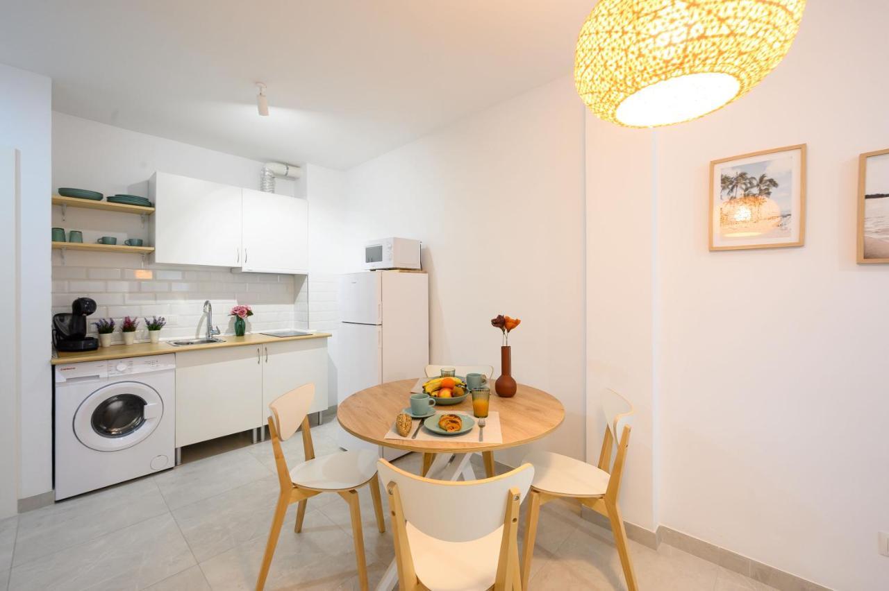 New 1 Bedroom Apartment At 4 Min To The Beach By 10Tosea Фуeнхирола Екстериор снимка